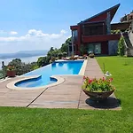 Infinity-pool * Бельджирате