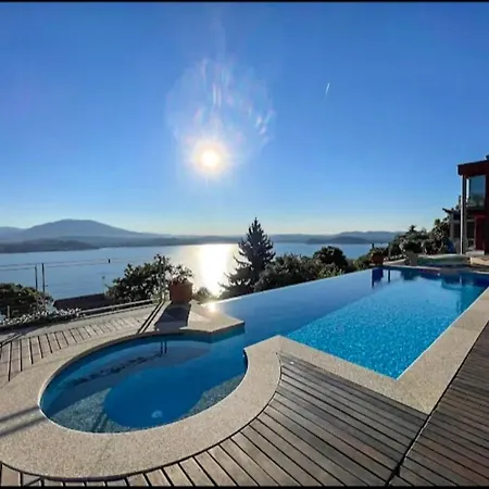 Infinity-pool 贝尔吉拉泰