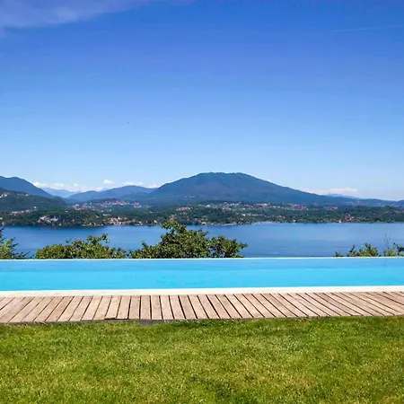 Infinity-pool Apartment