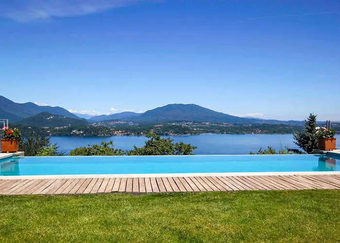 Infinity-pool Apartment