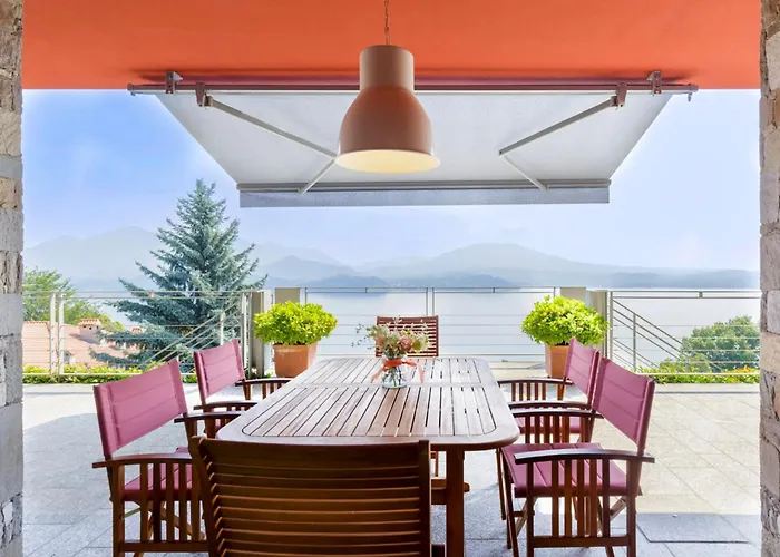 Infinity-pool * Belgirate