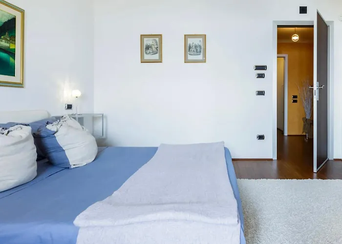 Infinity-pool Apartment *