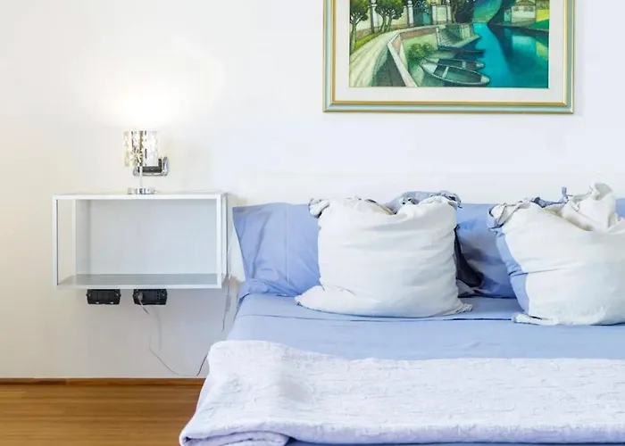 Infinity-pool Apartment *