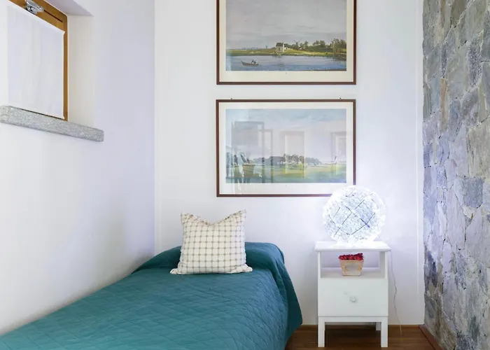 Infinity-pool Apartment